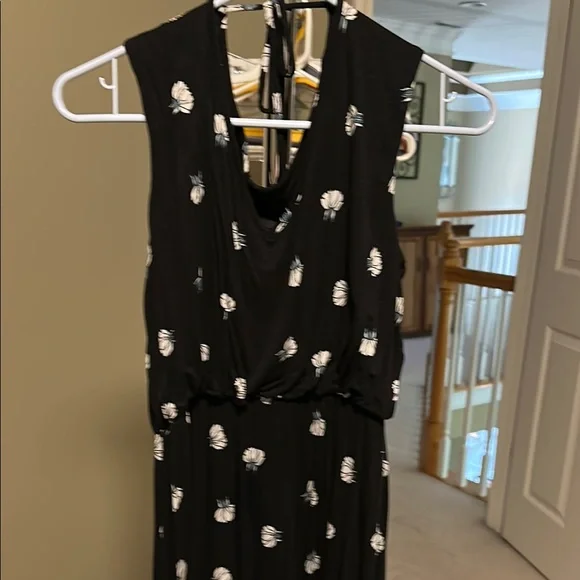 LOFT Black and White Sleeveless Dress with Tie - Picture 2 of 6